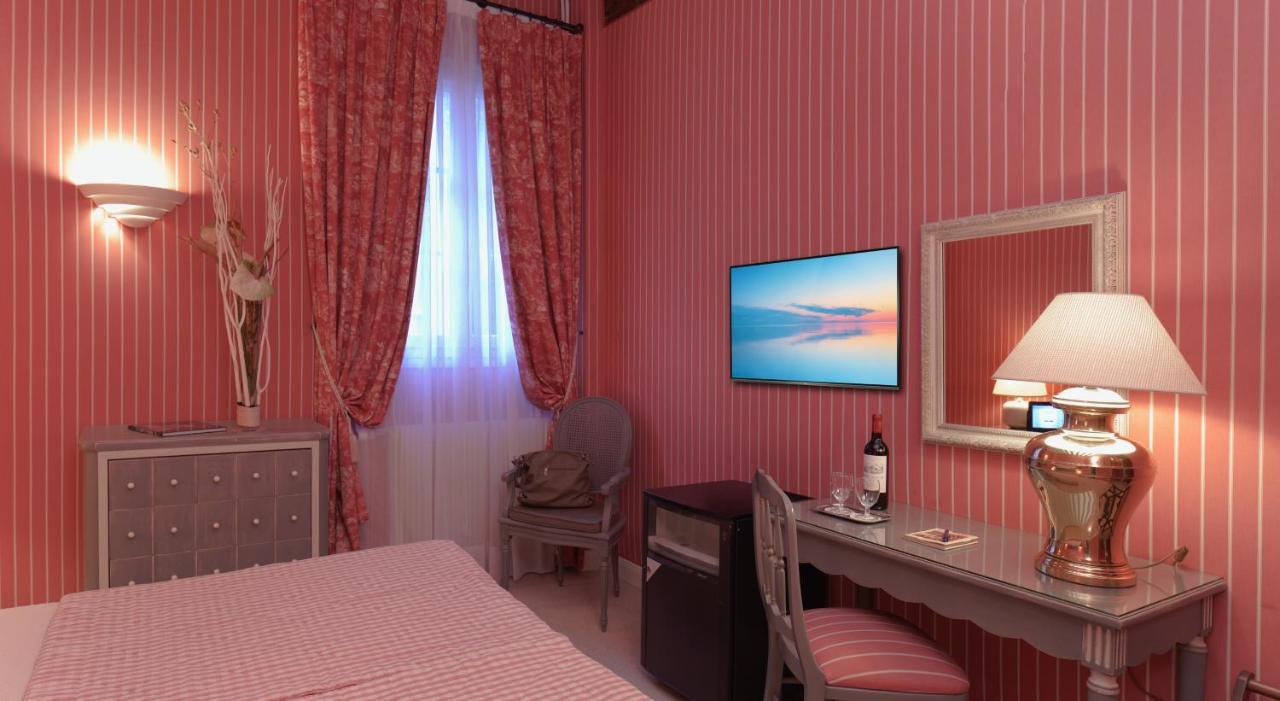 Hotel Beaubourg Paris Ngoại thất bức ảnh