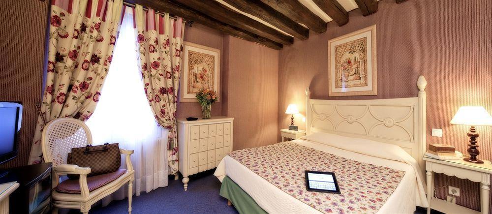 Hotel Beaubourg Paris Ngoại thất bức ảnh
