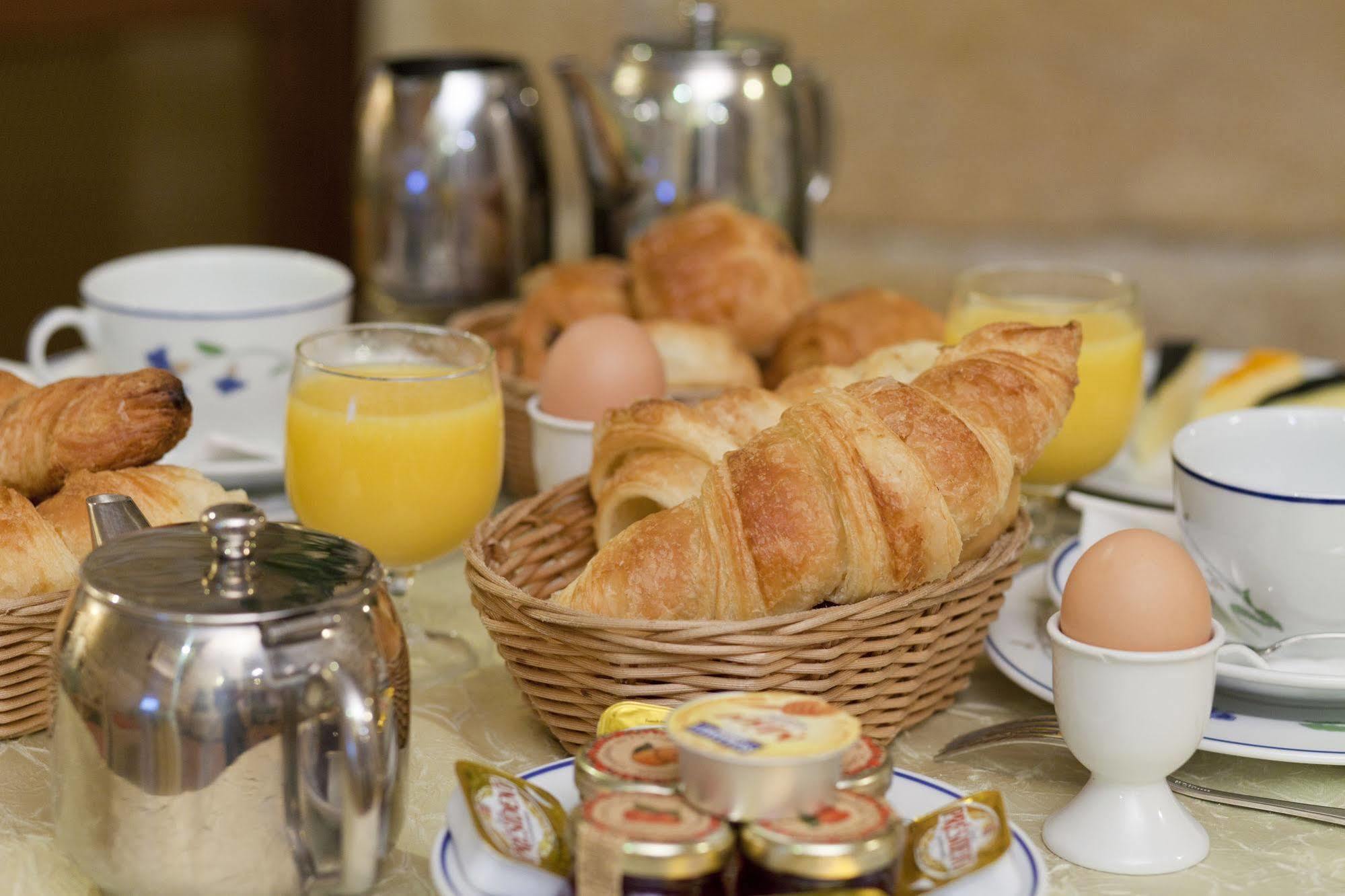 Hotel Beaubourg Paris Ngoại thất bức ảnh
